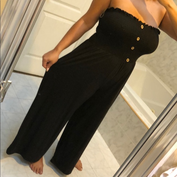 LAST 1!  SMOCKED TOP BLACK JUMPSUIT - Picture 6 of 8